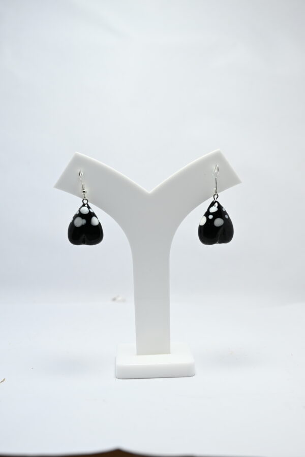 handmade lampwork glass beaded drop earrings black - Heart Shape - Image 2