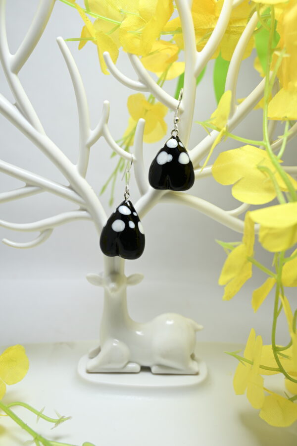 handmade lampwork glass beaded drop earrings black - Heart Shape - Image 7